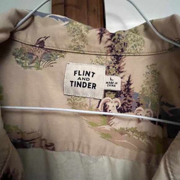 Flint and Tinder Animal Print Casual Button Down Shirt - Picture 2 of 2